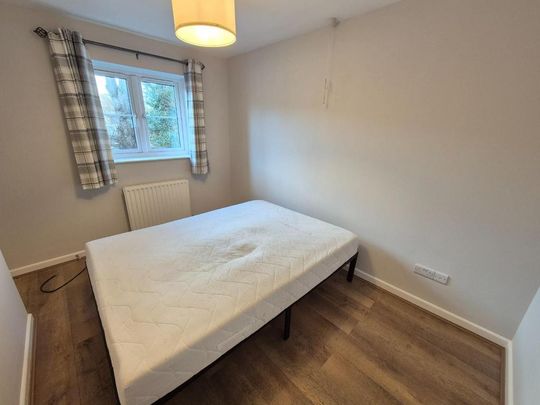 2 bedroom end of terrace house to rent - Photo 1