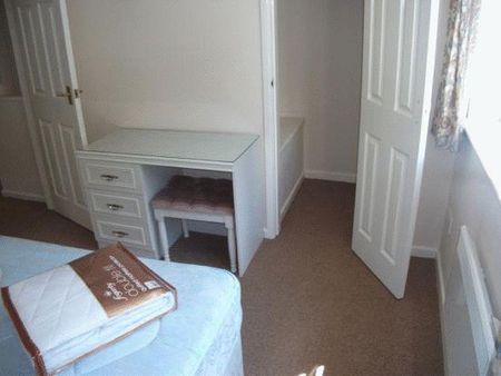 2 bedroom terraced house to rent - Photo 3