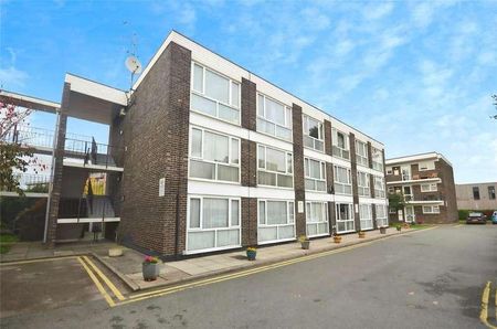 Burwood Court, Golday Avenue, Chelmsford, CM2 - Photo 4