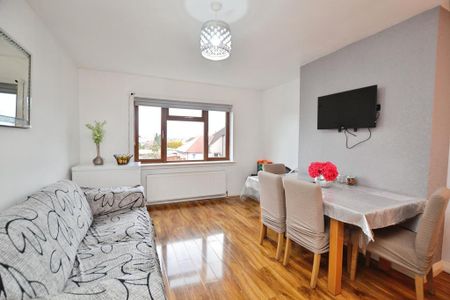 3 bedroom flat to rent - Photo 5