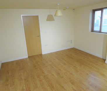 1 Bed Unfurnished Apartment - Photo 4