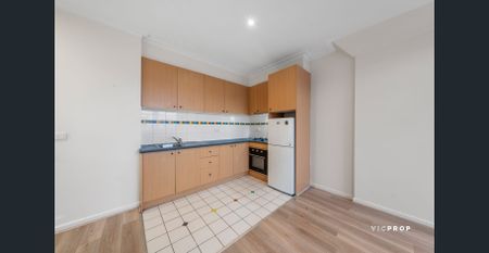 City Living at Its Best – Prime Melbourne CBD Location - Photo 4