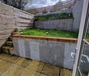 3 Bed Flat, Ark Apartments, CR2 - Photo 6