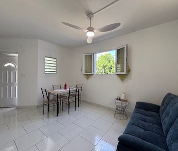 Deux pièces à Perrin aux Abymes - LONGFORT IMMOBILIER - Photo 2