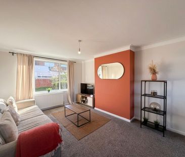 Ivanhoe View, Gateshead, NE9 - Photo 1