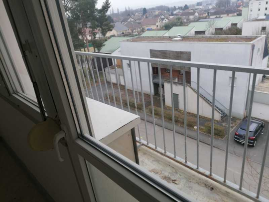 Location : Appartement 4 pièces 61 m2 – GRAND CHARMONT - Photo 1