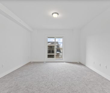 For Lease - 2140 Trafalgar Rd Road Unit# 47, Oakville, Ontario - Photo 4