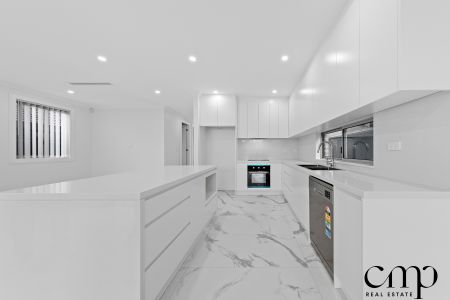 3B Cuthel Place, Campbelltown NSW 2560 - House For Rent | Domain - Photo 2