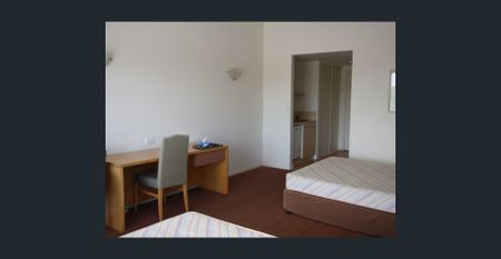 SECOND LEVEL STUDIO UNIT SITUATED WITHIN HOPE ISLAND BOAT HARBOUR - Photo 2