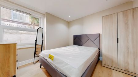 1 Bed 1 Bath - Photo 2