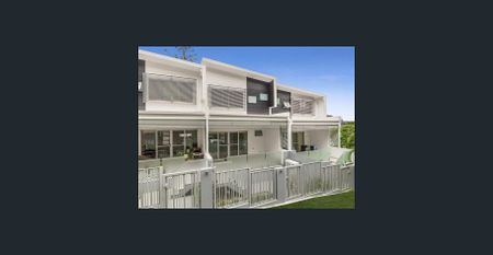 Where Luxury Living Meets Convenience - Photo 5