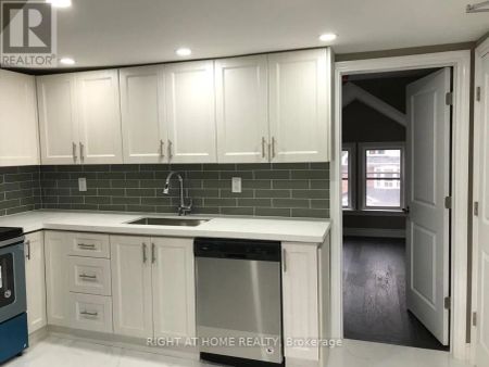 83 HALLAM STREET - Photo 5