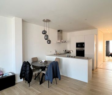 Prachtig, volledig gerenoveerd appartement op toplocatie. - Foto 3