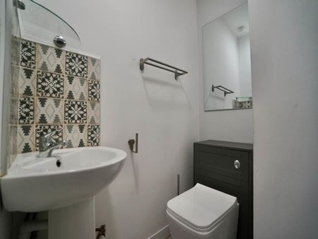 Studio 3, 207 High Street - Photo 4