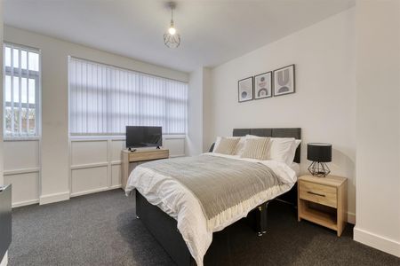 1 Beds - House share - - Photo 5