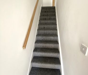 £950 PCM, Recently Refurbished Two Bedroom Duplex with Garden in No... - Photo 1