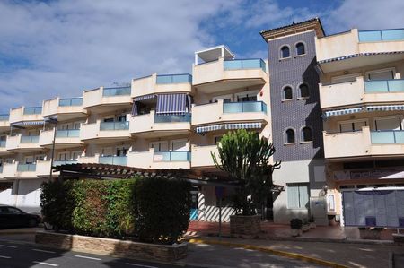 Alquiler de ático en Calle San Antonio, 2 - Photo 2