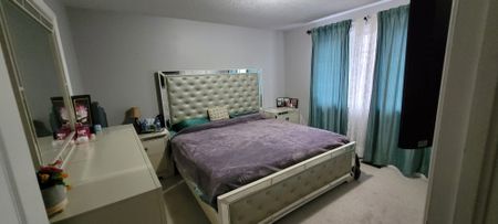 For Lease - 11 Silver Maple Crescent, Barrie, Ontario - Photo 2