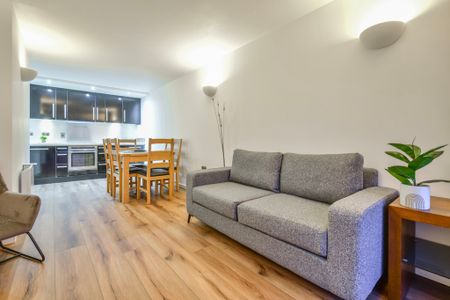 Whitehall Waterfront, Leeds City Centre - Photo 2