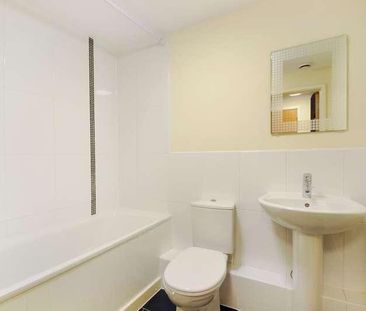 Viridian Square, Aylesbury, HP21 - Photo 6