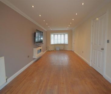 4 Bedroom Detached To Let - Photo 2