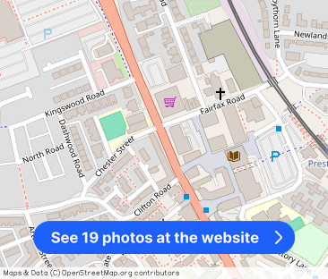 The Poppies, Prestwich, M25 - Photo 1