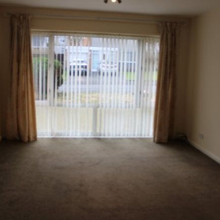 Rowanhill Place, Kilmarnock - Photo 1