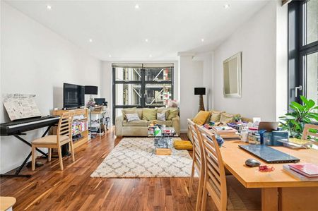 Superb one bedroom apartment located within this popular dockside development. - Photo 4