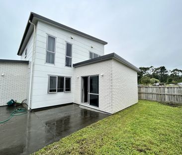Beautifully presented four-bedroom property located in Flagstaff. - Photo 1