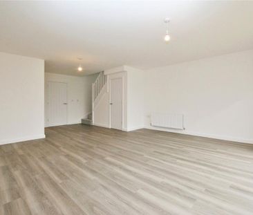 3 bedroom detached house to rent - Photo 4