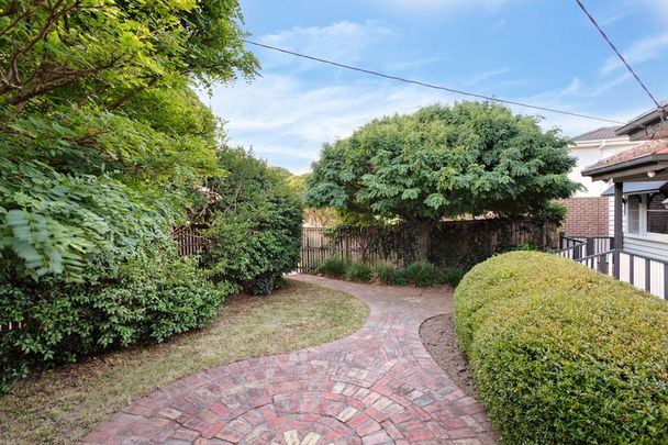 1/5 Bennett Street, Burwood VIC 3125 - Apartment For Rent | Domain - Photo 1