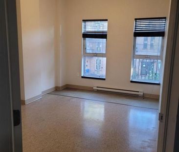 Logement adapté pour personne à mobilité réduite - Photo 3