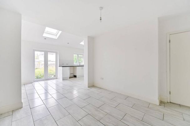 4 bedroom cottage to rent - Photo 1