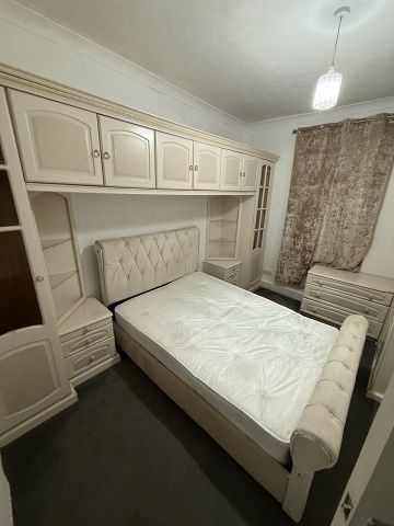 Room in a Shared House, Auckland Road, IG1 - Photo 2