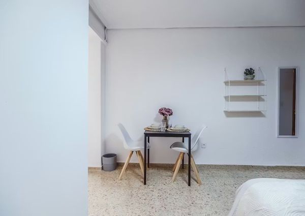 Plaça de Bisbe Benlloch, Torrent, Valencian Community 46900