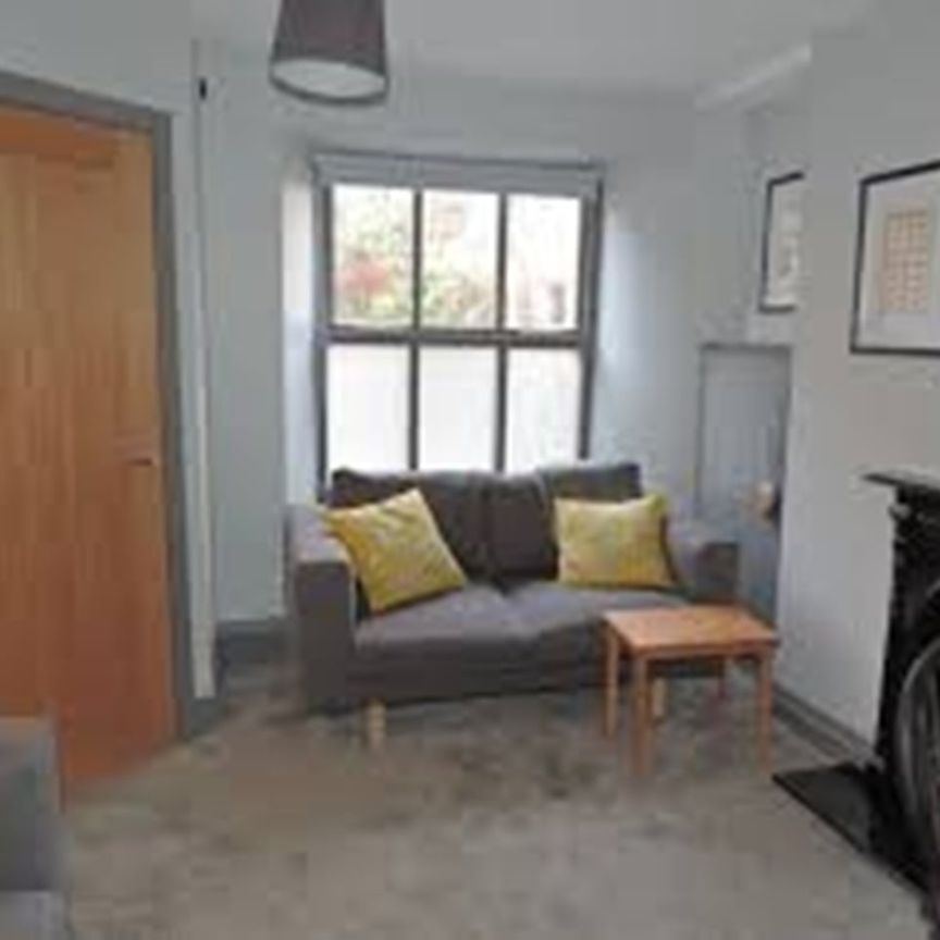 Room in a Shared House, Stratford Terrace, LS11 - Photo 1