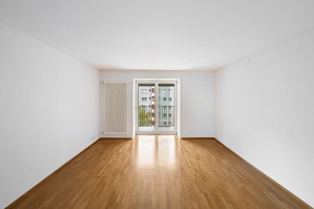 Living right next to Chur train station - Photo 5