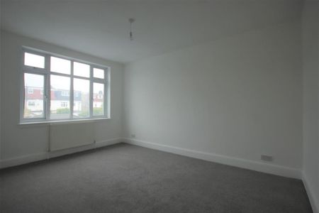 5 bedroom semi-detached house to rent - Photo 5