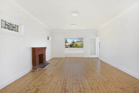 Rejuvenated Family Home in Prime Location - Photo 5