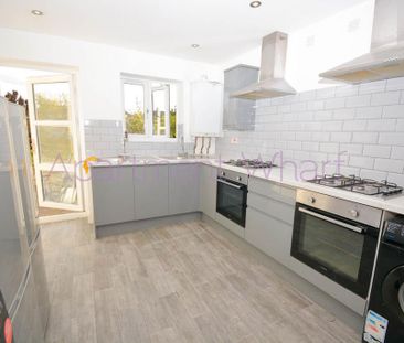 1 bedroom in a flat share to rent - Photo 6