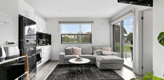 Unit 101/413 Geelong Road, Kingsville. - Photo 2