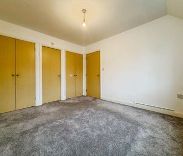 2 bedroom coach house to rent - Photo 3