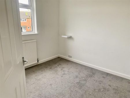 4 bedroom detached house to rent - Photo 5