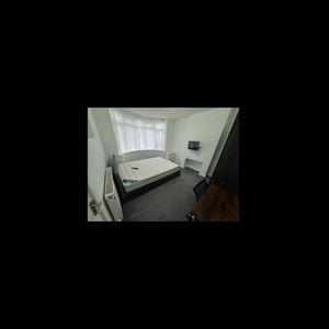 Room in a Shared House, Milton Road, LU1 - Photo 2