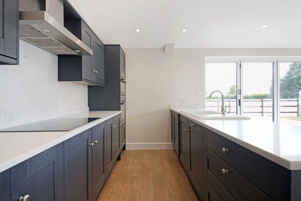 3 bedroom barn conversion to rent - Photo 1