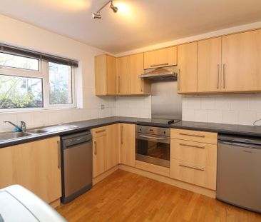 1 bedroom flat to rent - Photo 6