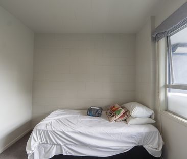 Two Bedroom Unit Close to City Centre - Photo 1