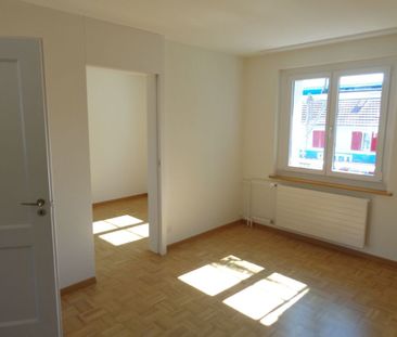 Genossenschaftswohnung (ohne Balkon) Nähe Tissotarena und Tierpark - Photo 2