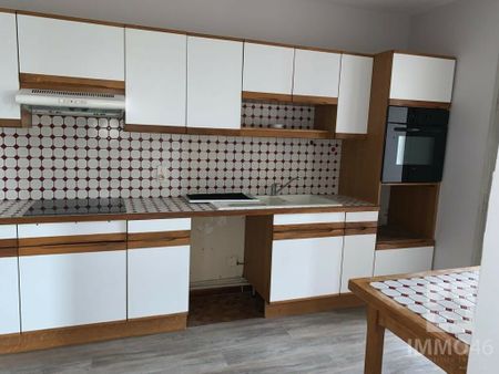 Location Appartement 5 pièces 100m² CAHORS 46000 - Photo 4