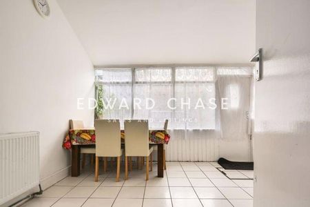 6 bedroom terraced house to rent - Photo 3